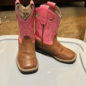 Girls cowboy boots 6.0 regular